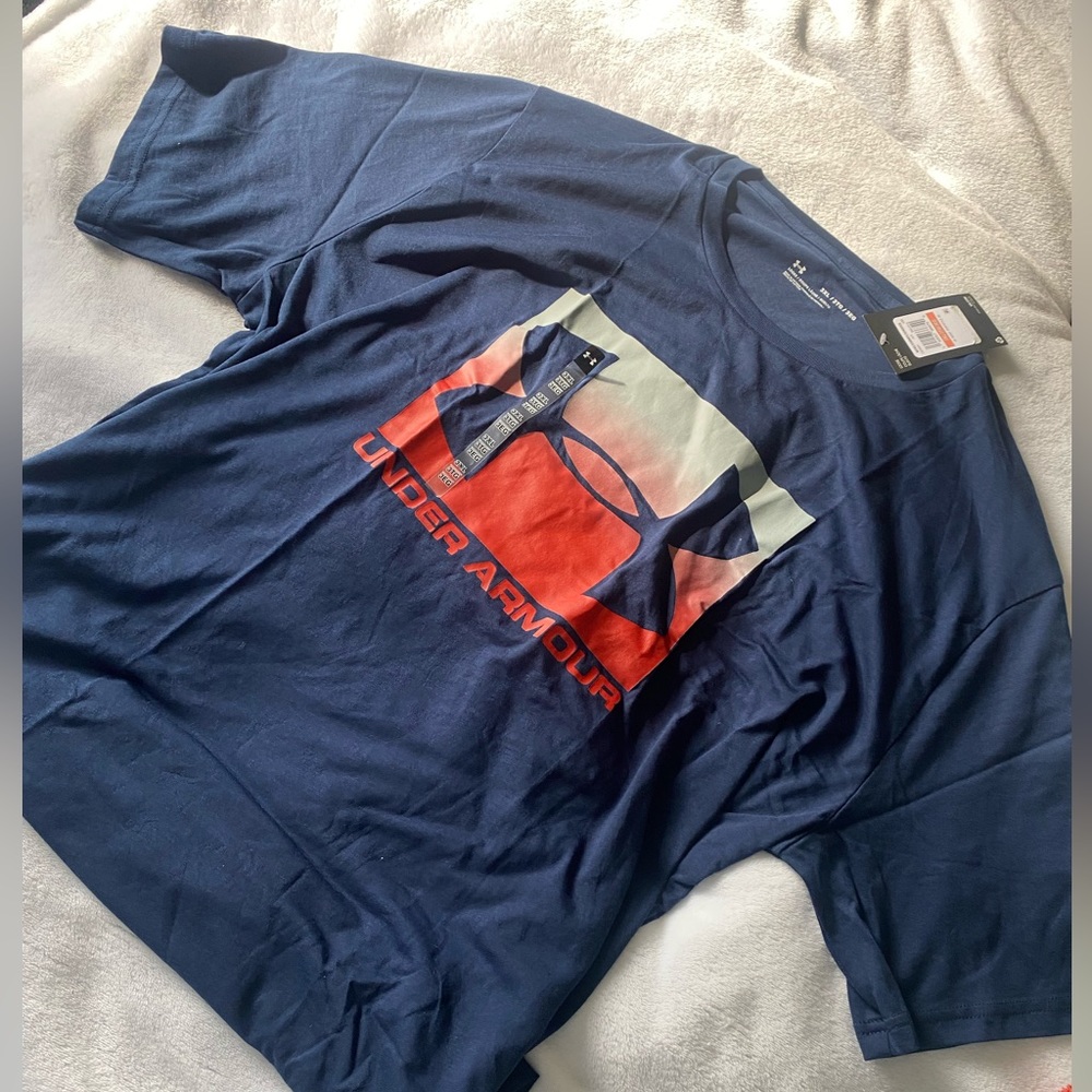 NWT Under Armour mens shirt